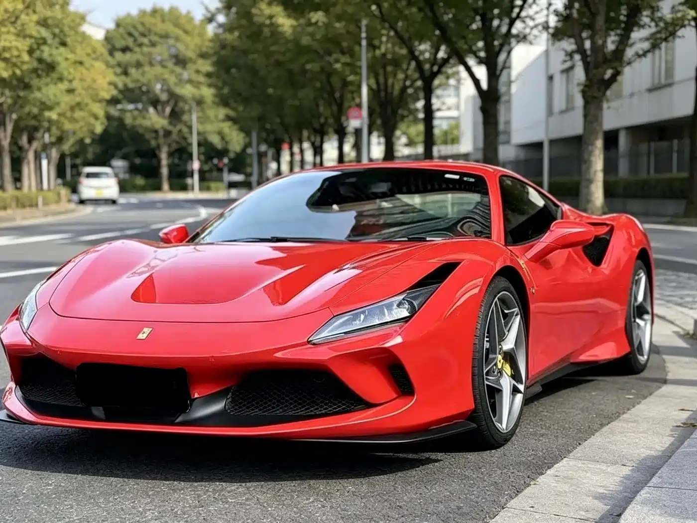 FERRARI F8