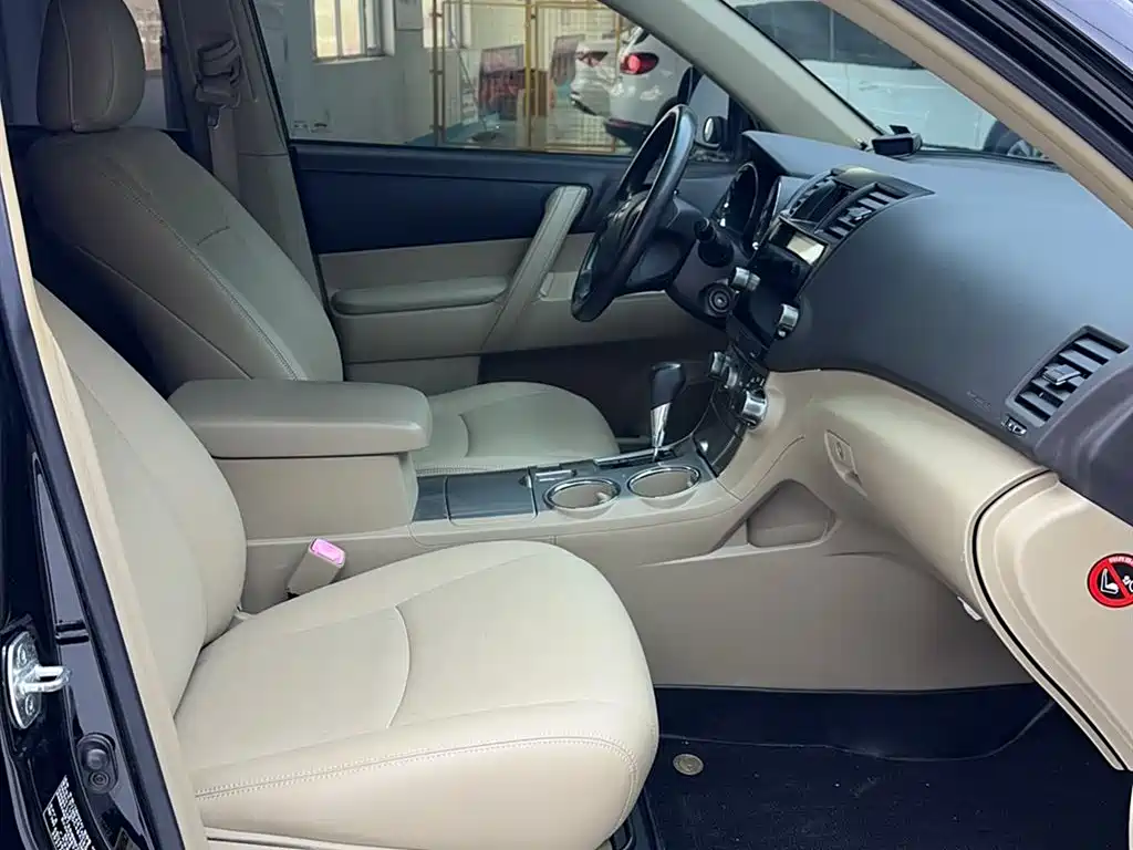 Toyota Highlander 2012 2.7L 2WD 7-Seat Elite фото 14
