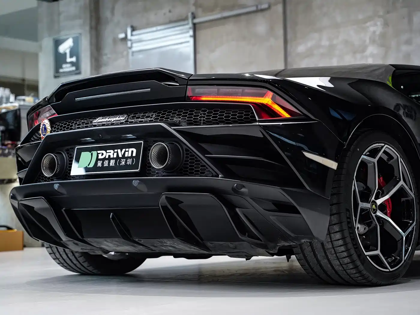 LAMBORGHINI HURACÁN