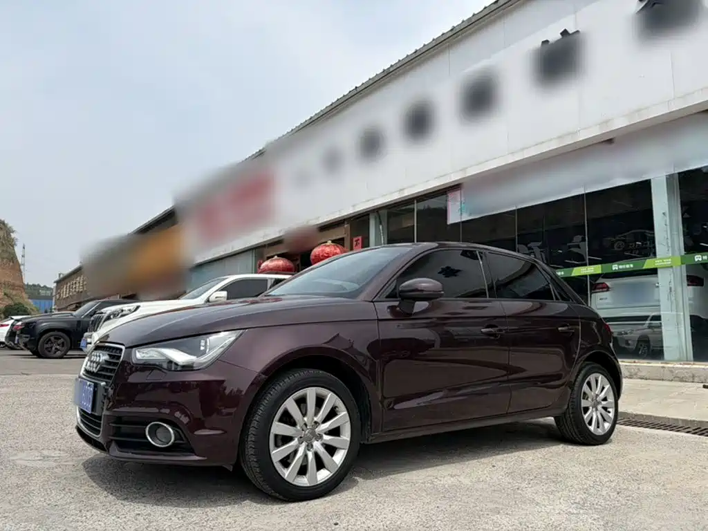 Audi A1 2015 2014 30 TFSI Sportback Comfort