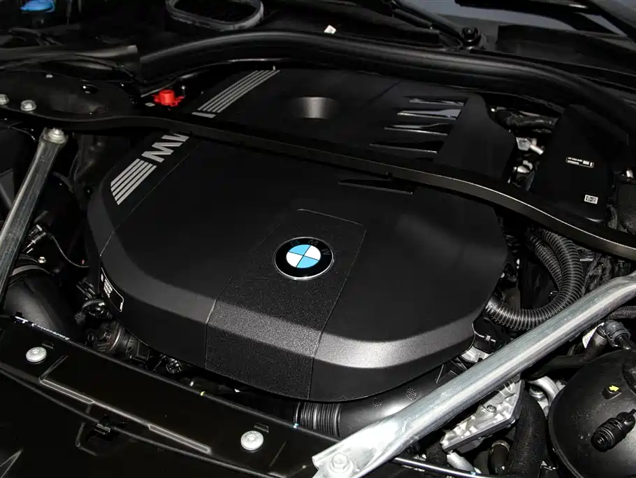 BMW 7 Series 2023 Model 735Li M Sport Package фото 13