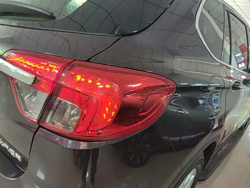 Buick Envision Plus 2017 20T 2WD Luxury фото 8