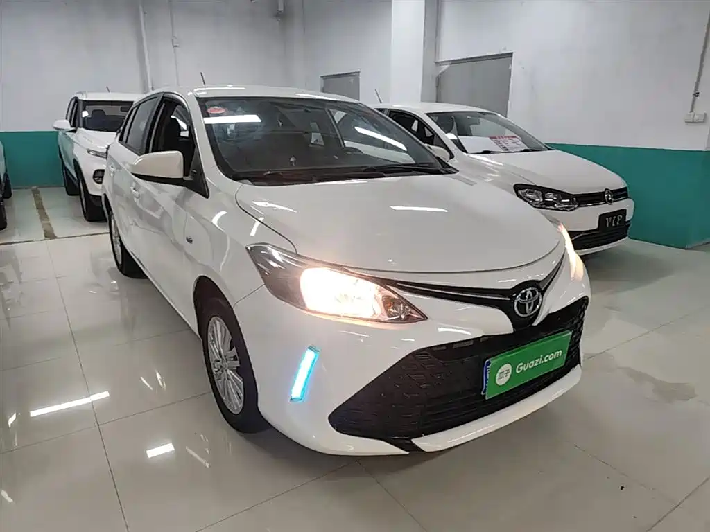 Toyota Vios FS 2017 1.5L CVT Fengchi Edition фото 4