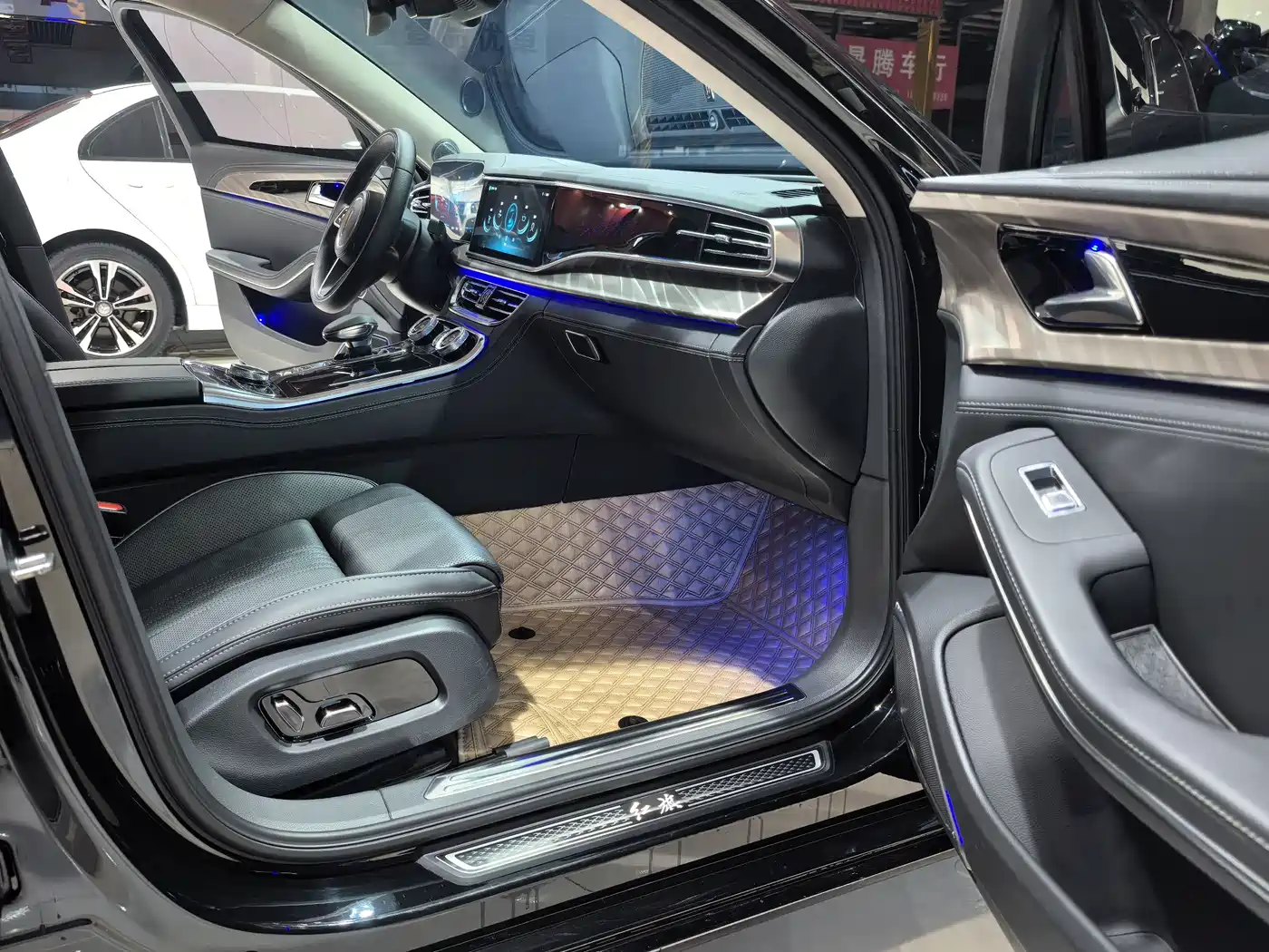 Hongqi H9 2020 2.0T Smart Connection Qi Xiang Edition фото 8