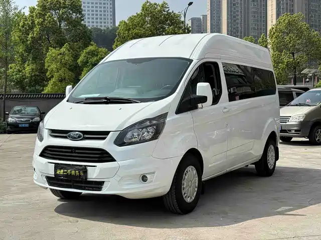 Ford Transit 2019 2.0T Diesel Business Travel Mid-Wheelbase Mid-Roof 9-Seater China VI