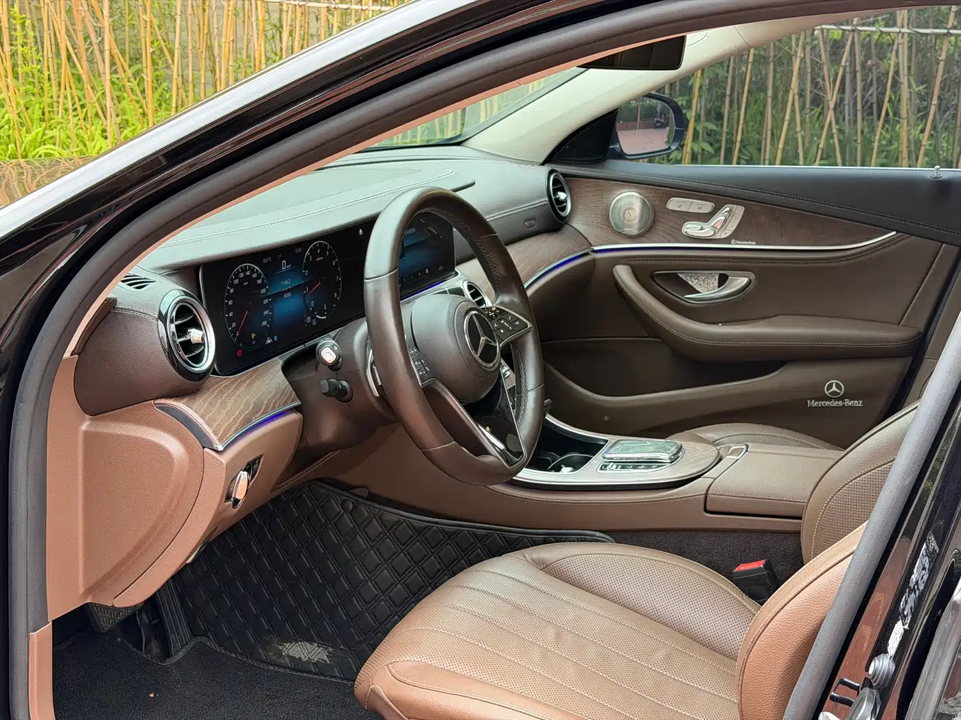 Mercedes-Benz E-Class 2021 E 300 L Premium фото 7