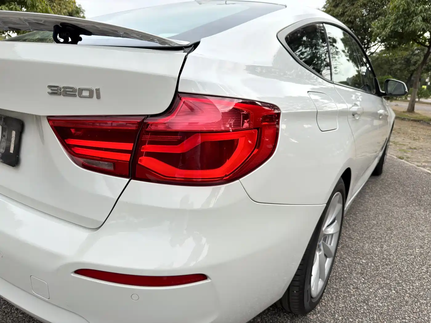 BMW 3 Series GT 2019 320i Fashion Model фото 24