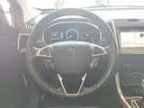 Фото 11 - Ford Edge