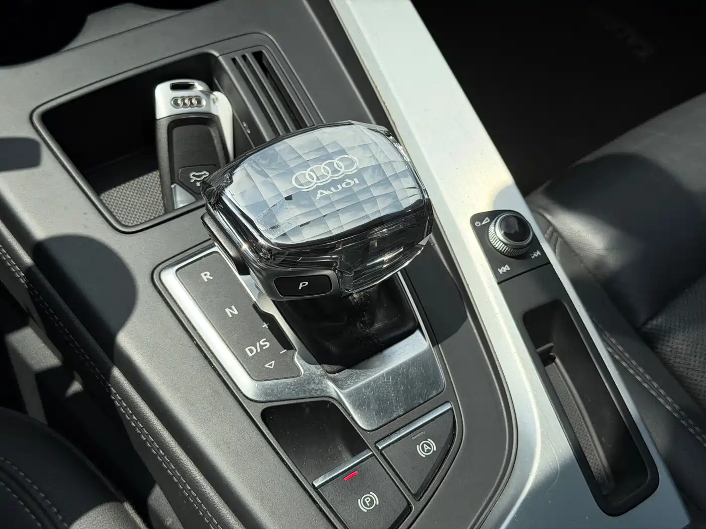 Audi A4L 2020 40 TFSI Luxury Elegance фото 16