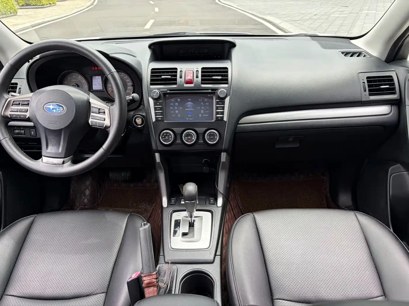Subaru Forester 2014 2.5i Automatic Elite Edition фото 8