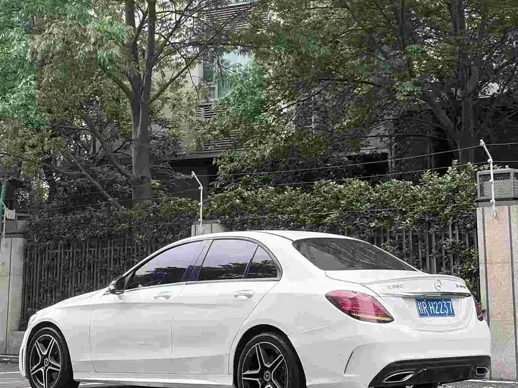 Mercedes-Benz C-Class 2021 C 260 Starry Exclusive Edition фото 2