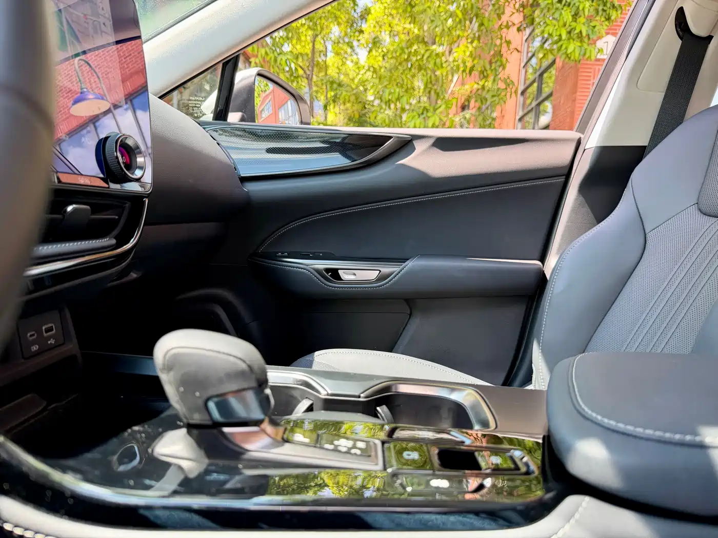 Lexus NX 2024 2024 260 FWD Joy Creation Edition