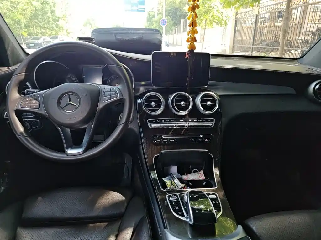 Mercedes-Benz GLC 2017 GLC 260 4MATIC Luxury фото 6