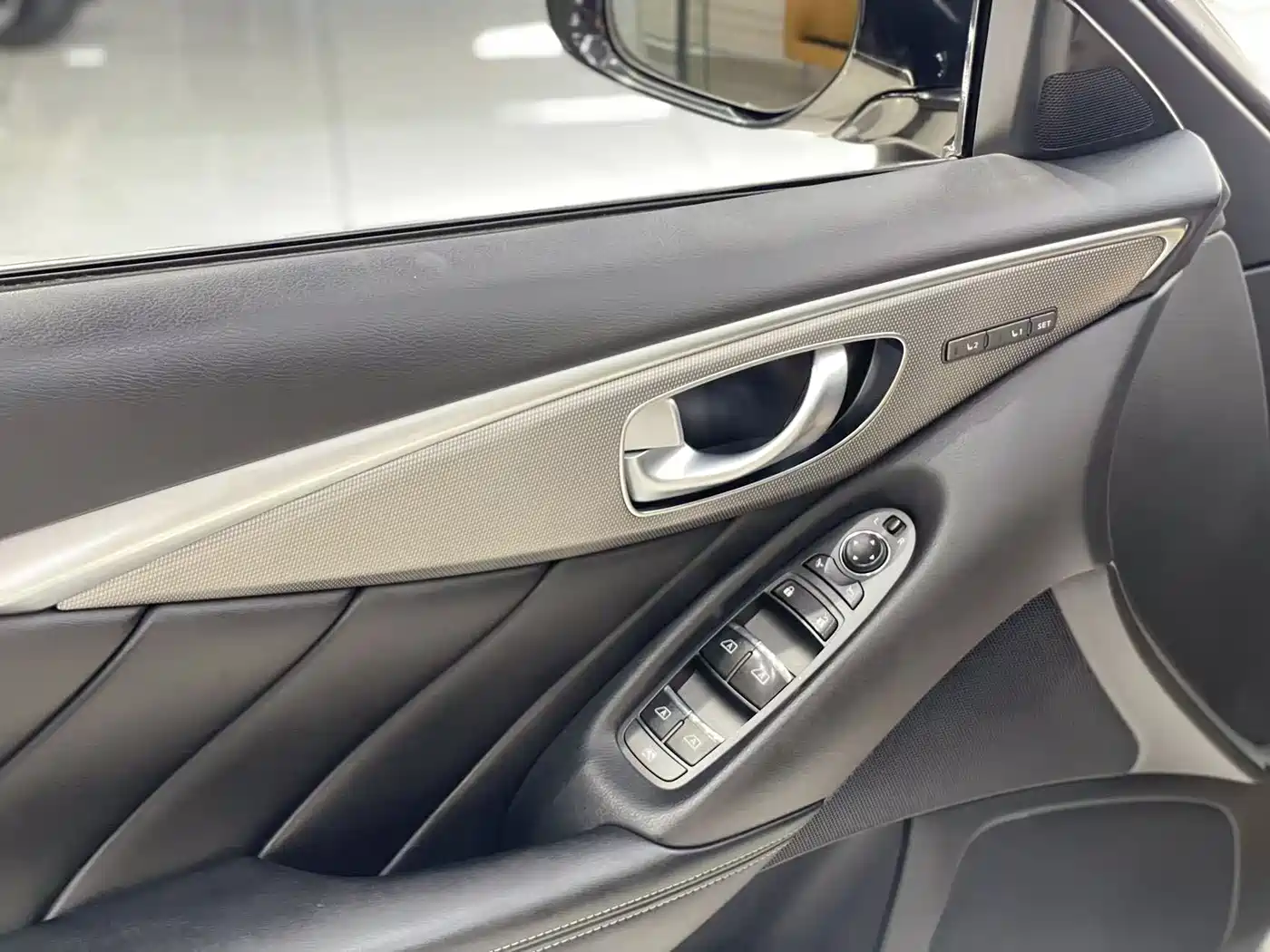 Infiniti Q50 2016 2014 3.7L Comfort Edition