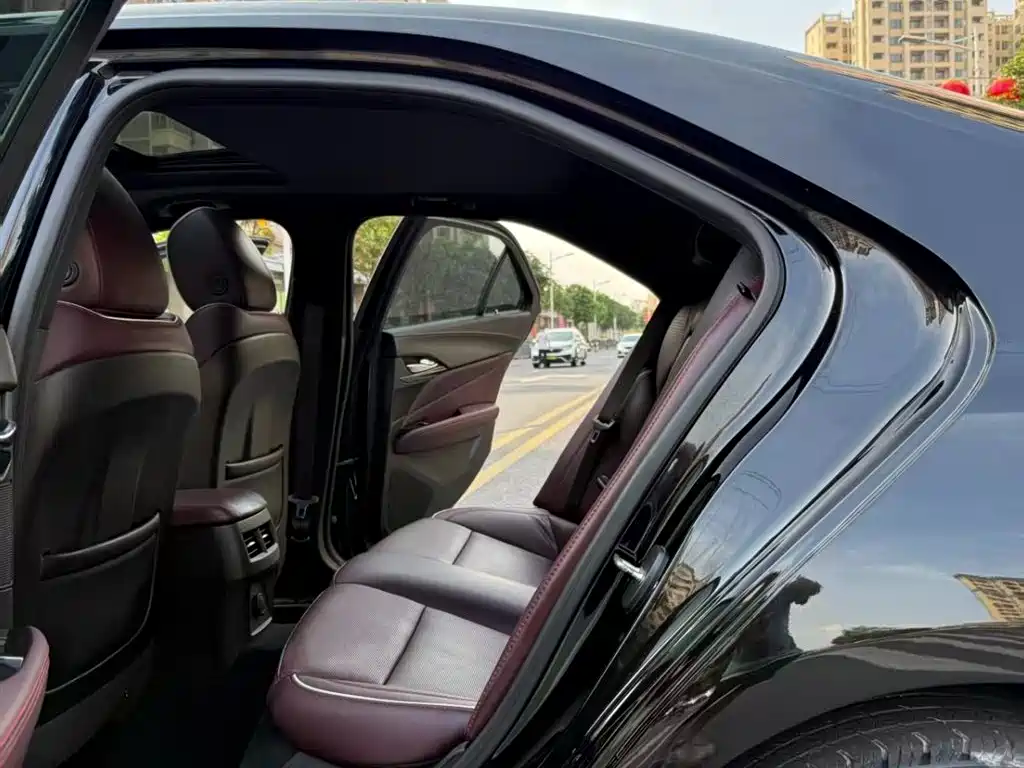 Cadillac CT4 2021 28T Premium Edition фото 7
