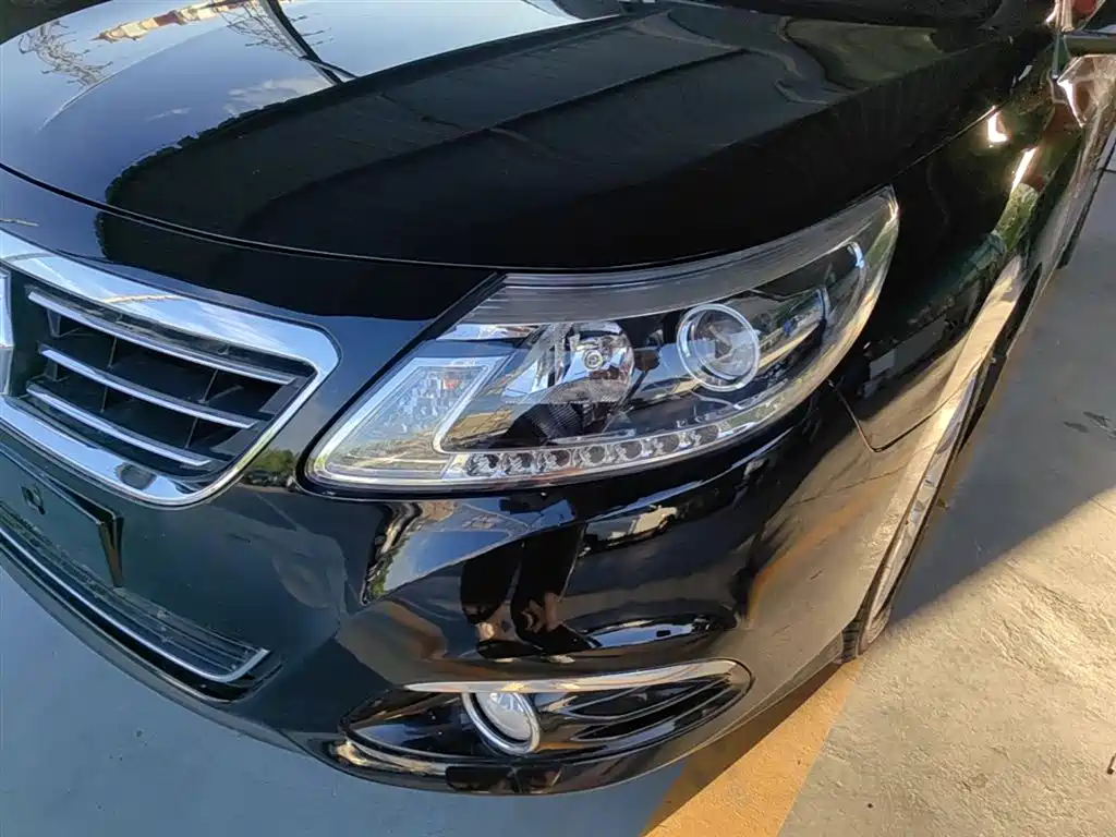 Renault Latitude 2016 2013 Facelift 2.0L CVT Luxury Edition