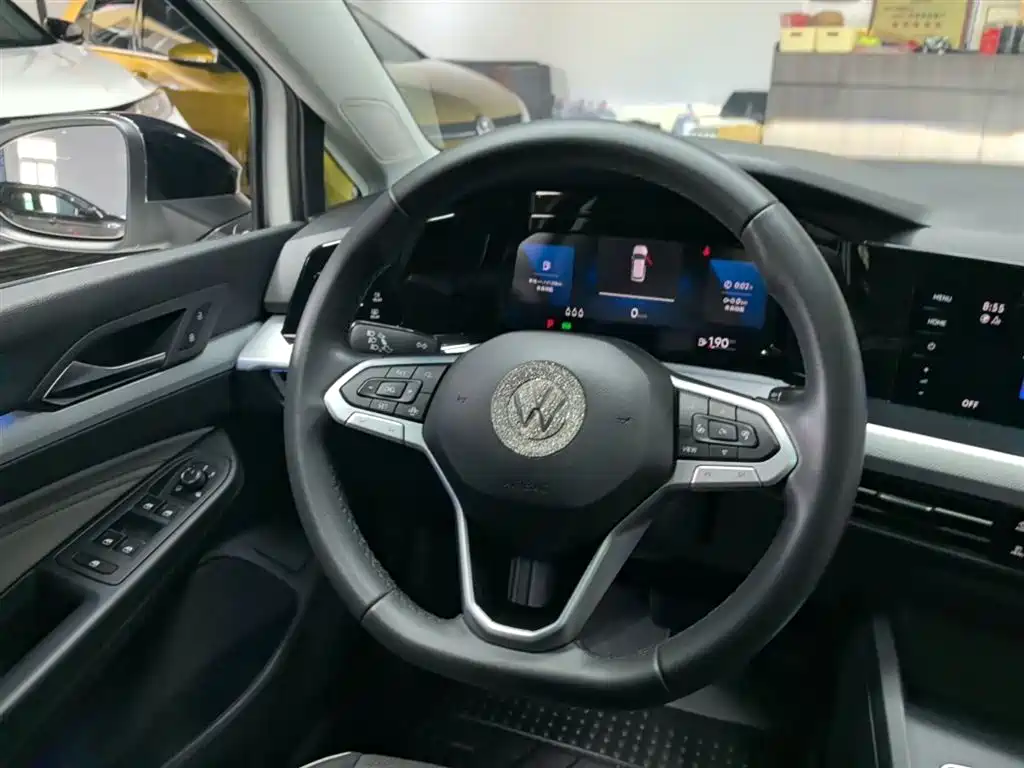 Volkswagen Golf 2023 280TSI DSG Pro фото 11