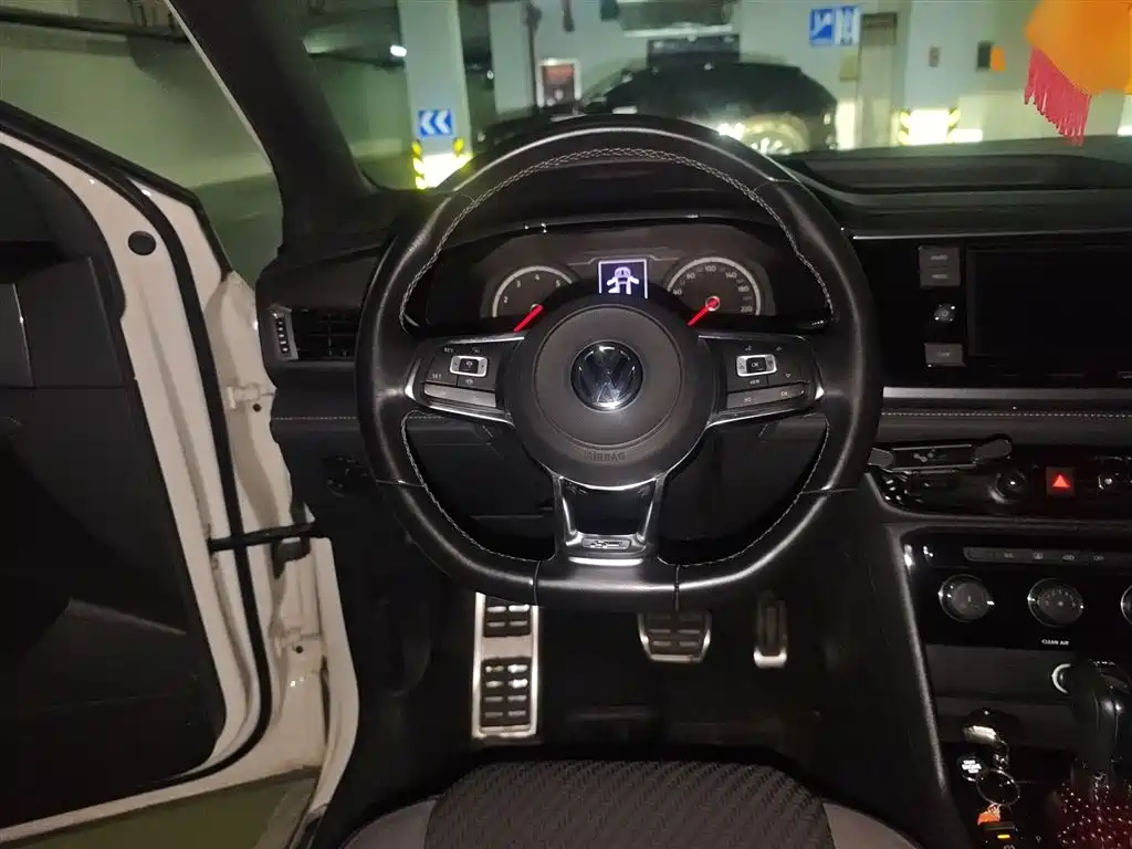 Volkswagen Tharu 2019 280TSI 2WD R-Line China V фото 3
