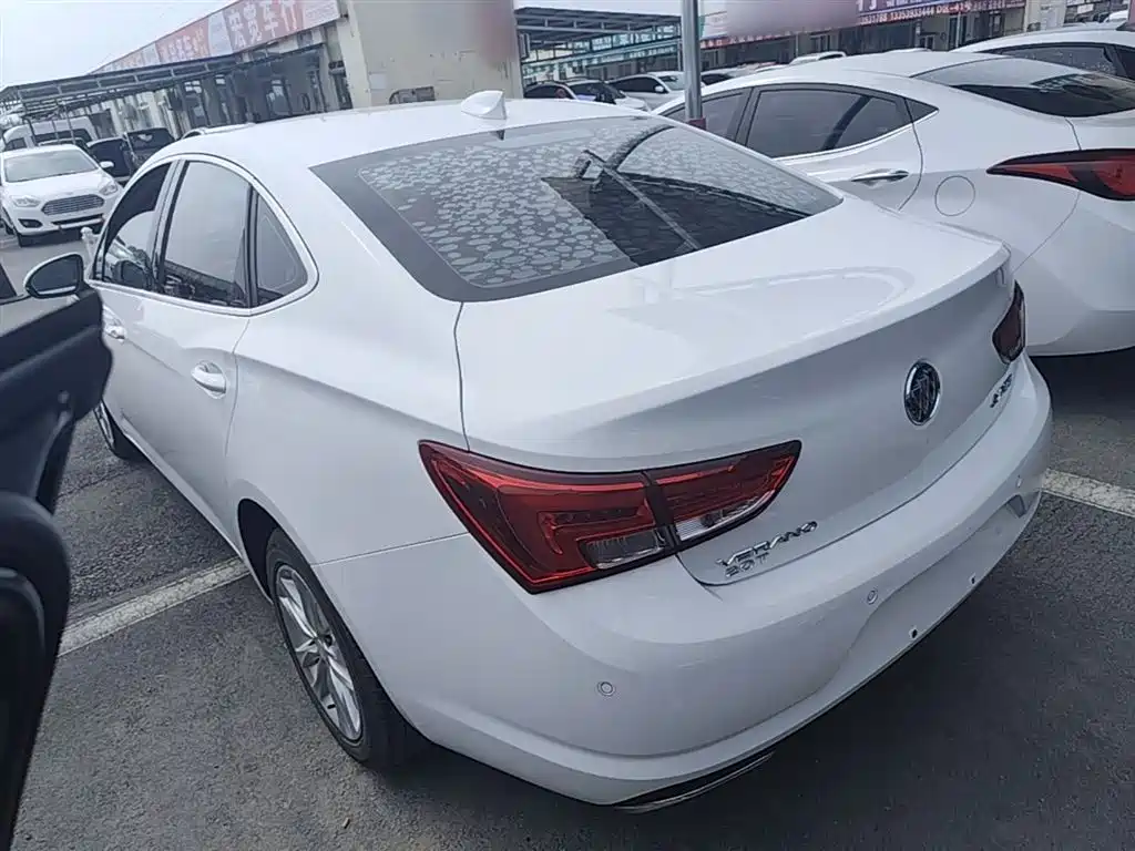 Buick Verano 2019 Sedan 20T Dual Clutch Elite фото 5