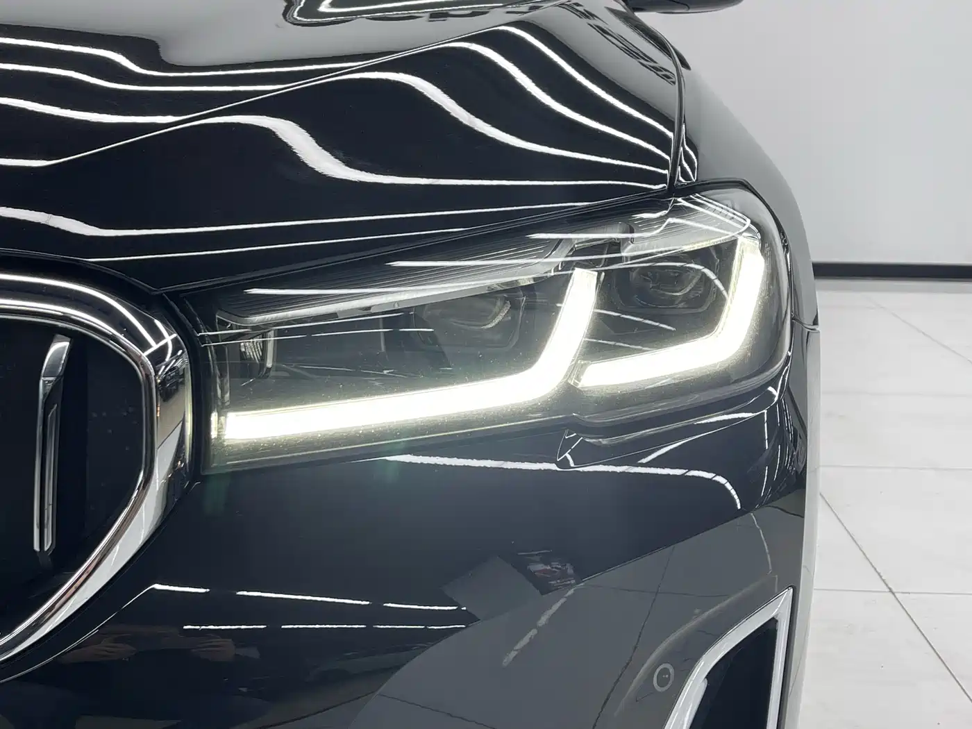 BMW 5 Series 2022 530Li Leading Luxury Package фото 22