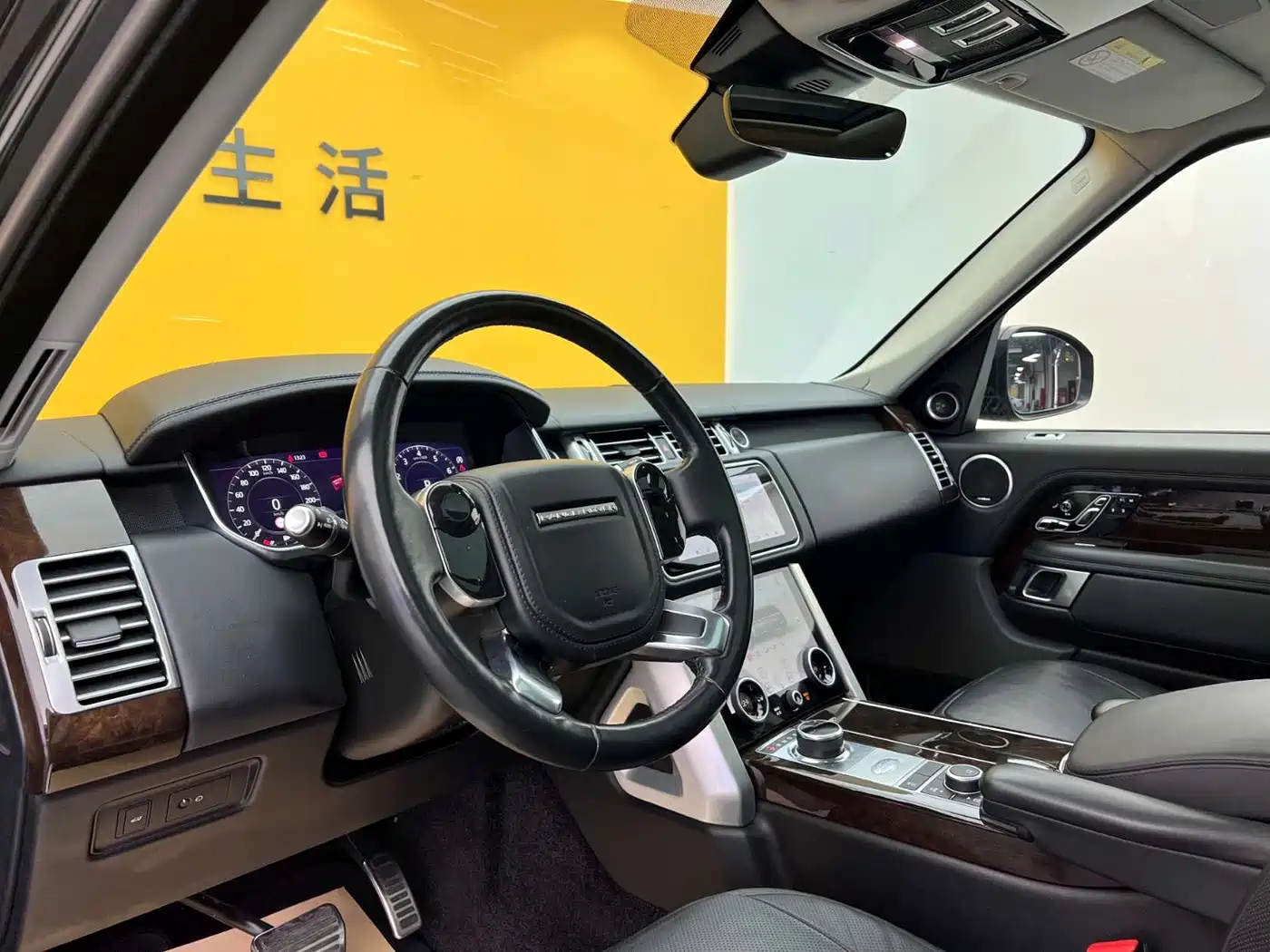 Фото 3 - Land Rover Range Rover