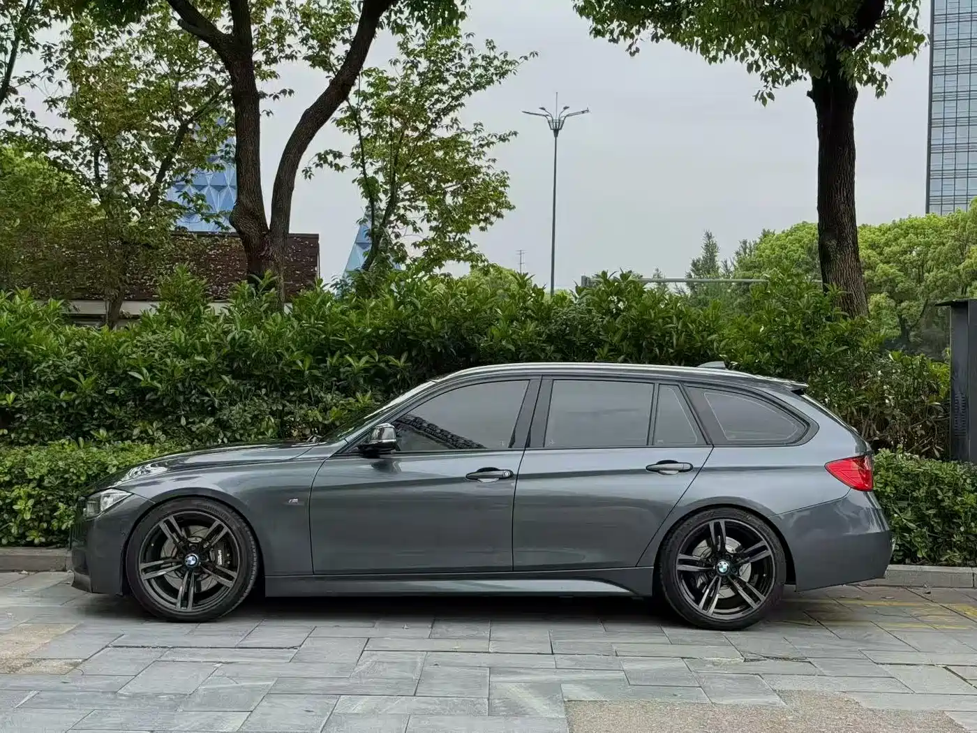 BMW 3 Series (Import) 2013 328i M Sport Touring фото 2