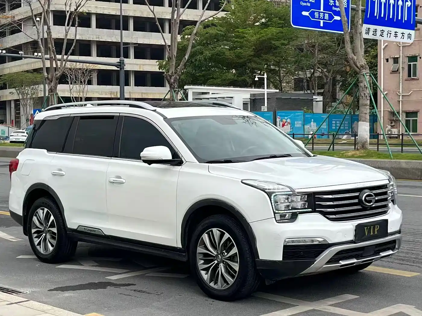 GAC Trumpchi Trumpchi GS8 2017 320T 2WD Luxury Smart Connect (7-seater) фото 3