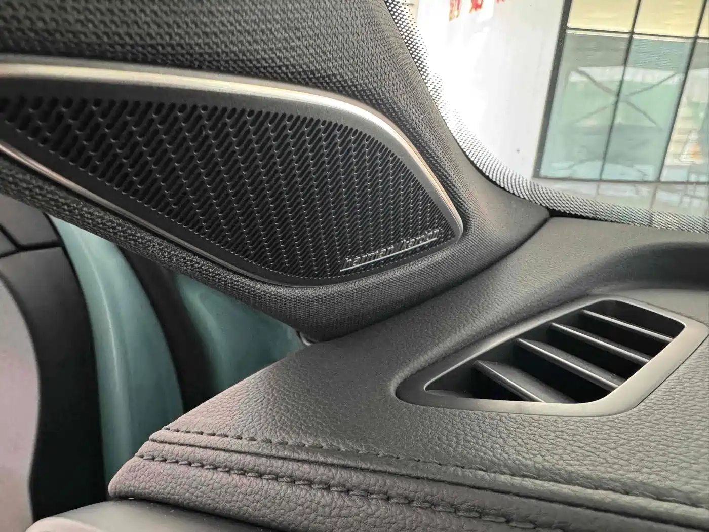 Volkswagen Passat 2025 Model Pro 380TSI Starlight Dragon Premium Edition фото 12