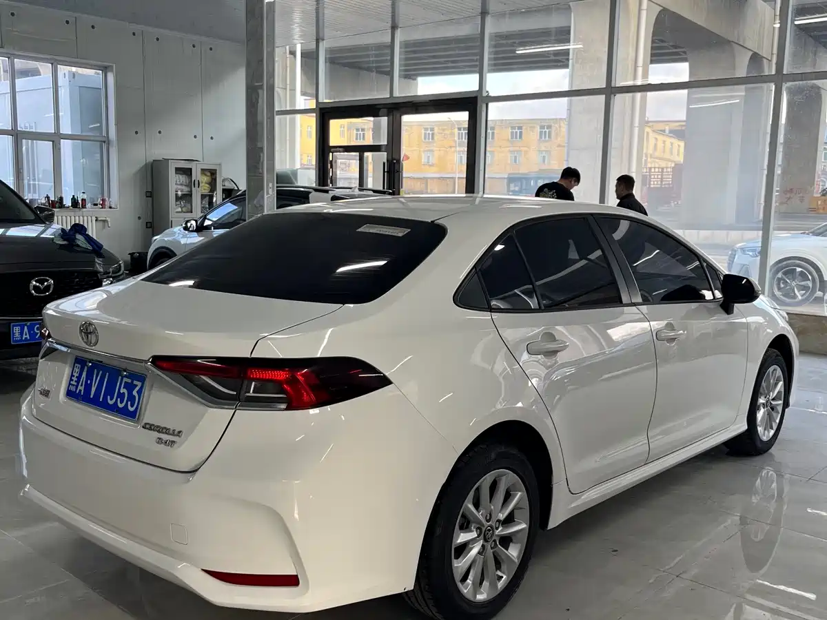 Toyota Corolla 2022 1.2T S-CVT Pioneer PLUS Edition фото 6