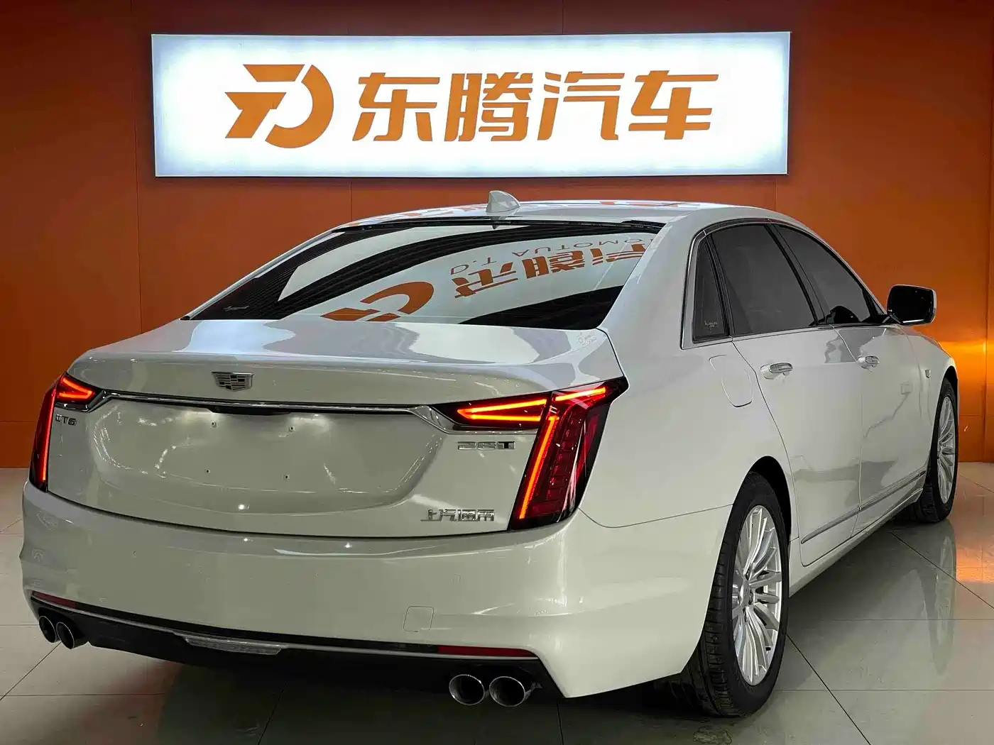 CADILLAC CT6
