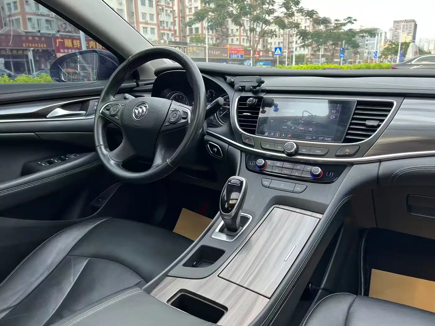 Buick LaCrosse 2020 652T Luxury фото 17