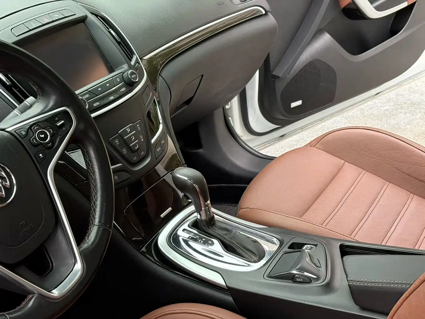 Фото 8 - Buick Regal