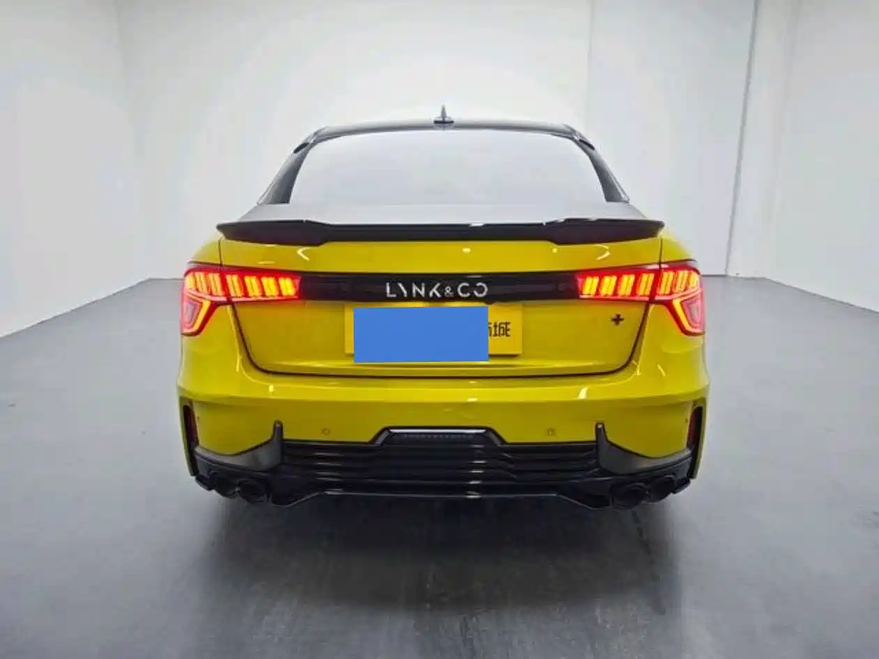 Lynk & Co 03 2022 03+ 2.0TD Auto Wind Rider Edition фото 7
