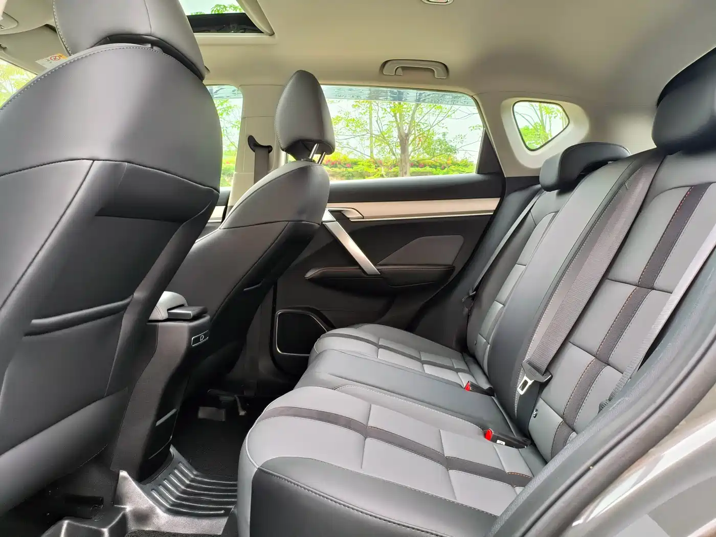 GEELY AUTOMOBILE BINYUE