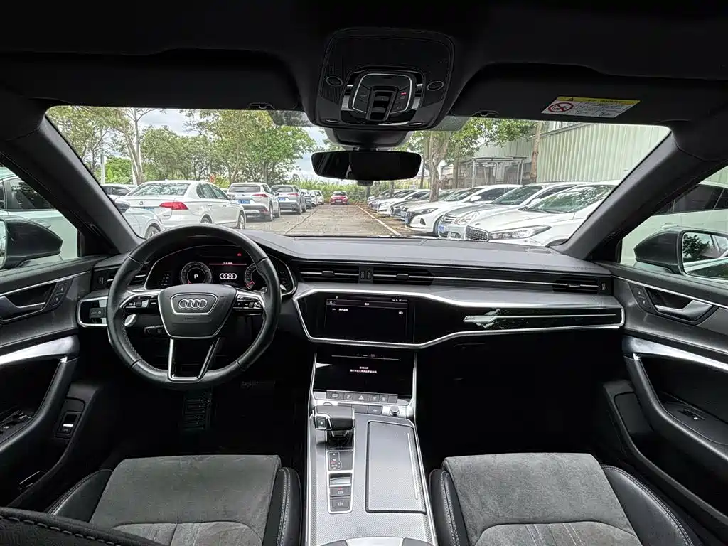 Audi A6L 2021 45 TFSI Exclusive Sport фото 5