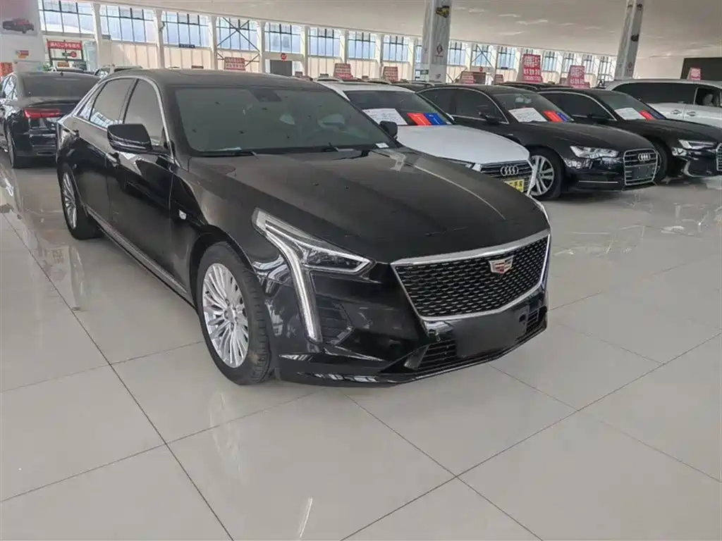 CADILLAC CT6