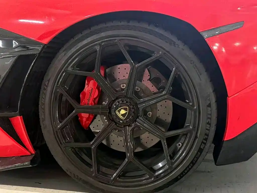 Lamborghini Aventador 2013 2011 LP 700-4