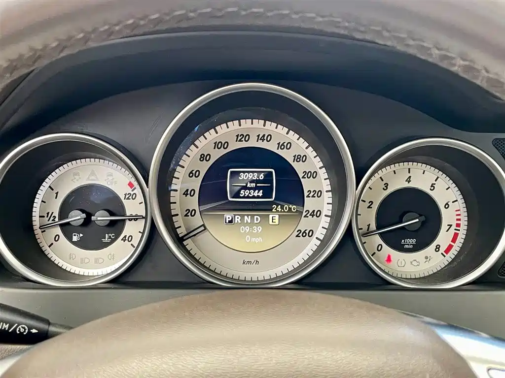 Mercedes-Benz C-Class 2011 C 200 CGI Elegance фото 13