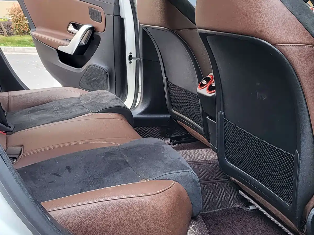 Фото 6 - Mercedes-Benz A-Class