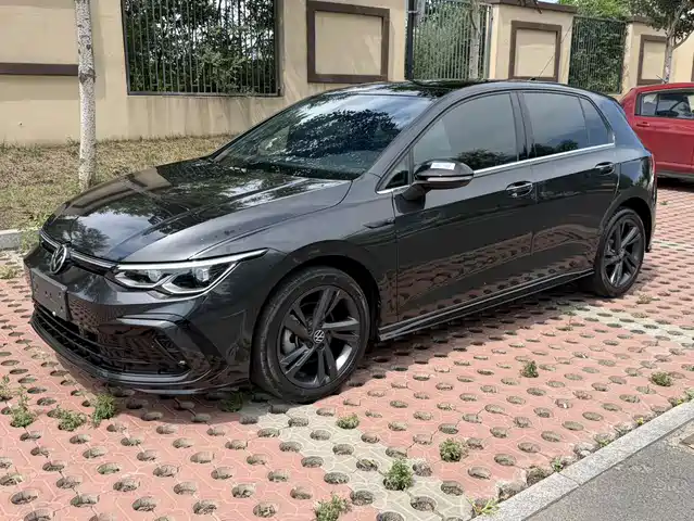 Volkswagen Golf 2023