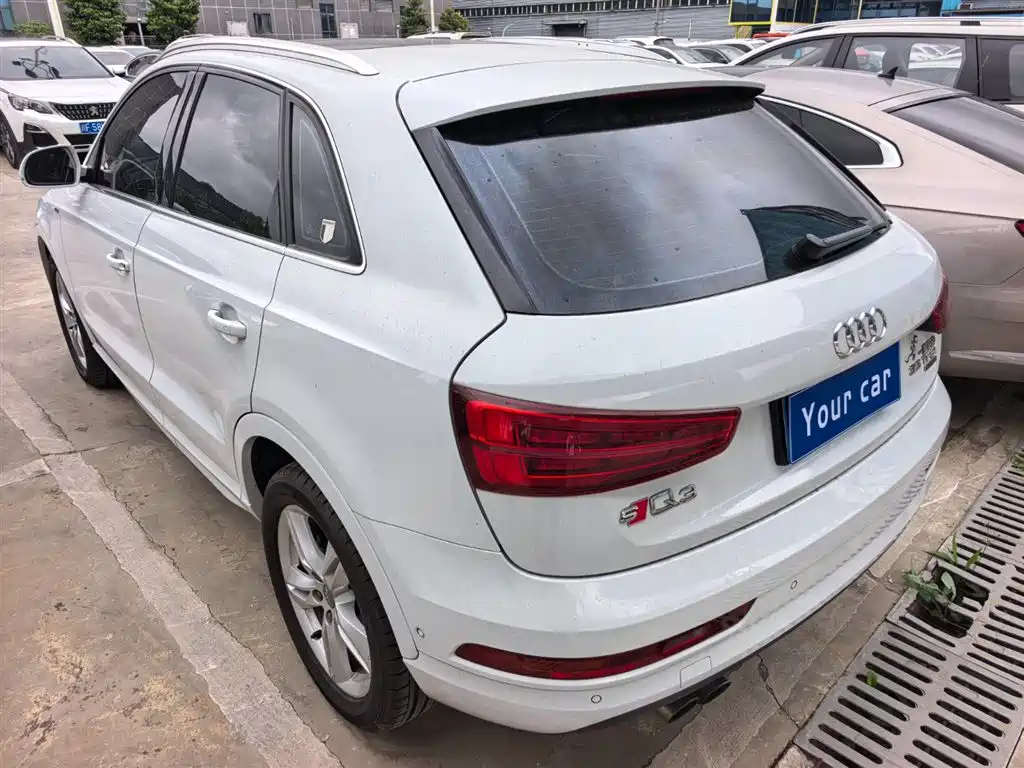 Audi Q3 2016 35 TFSI quattro All-Wheel Drive Fashion Edition фото 4