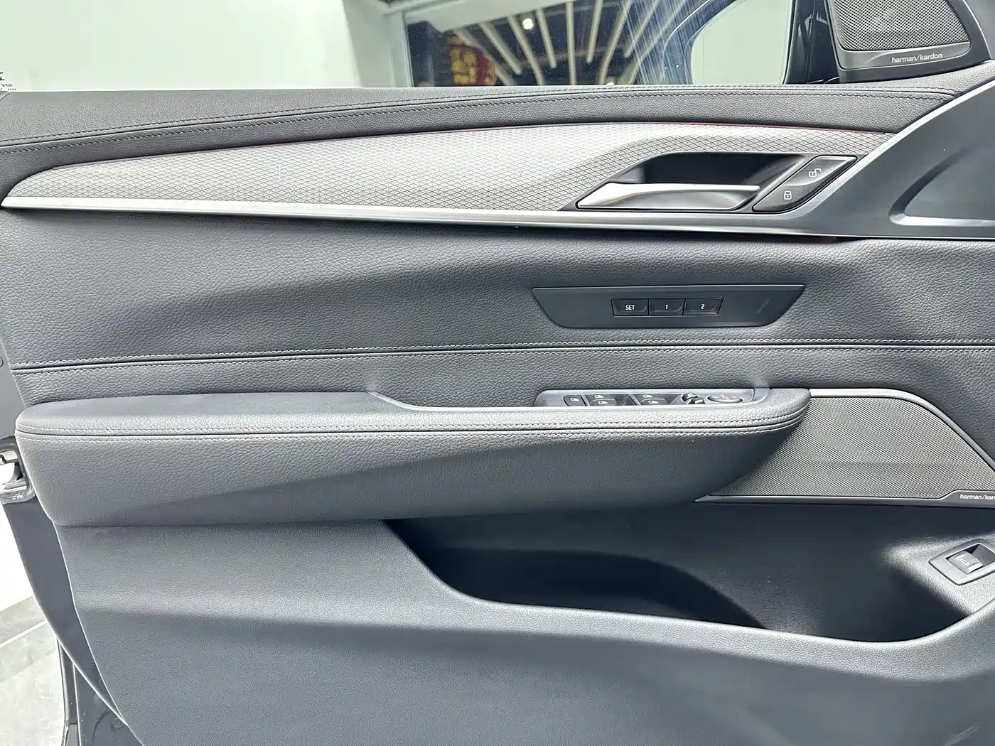 BMW 6 Series GT 2018 630i Luxury Design Package фото 23