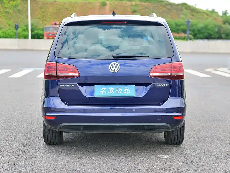 Volkswagen Sharan 2018 380TSI Comfort 7-Seater фото 5