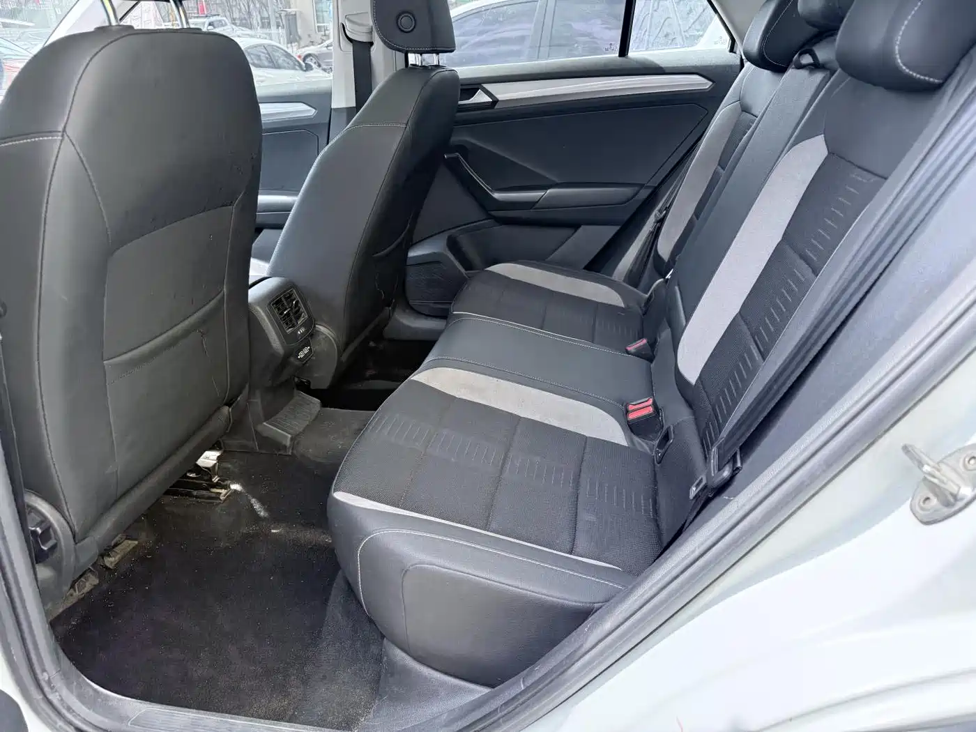 Volkswagen T-ROC 2022 280TSI DSG 2WD Elite PLUS фото 13