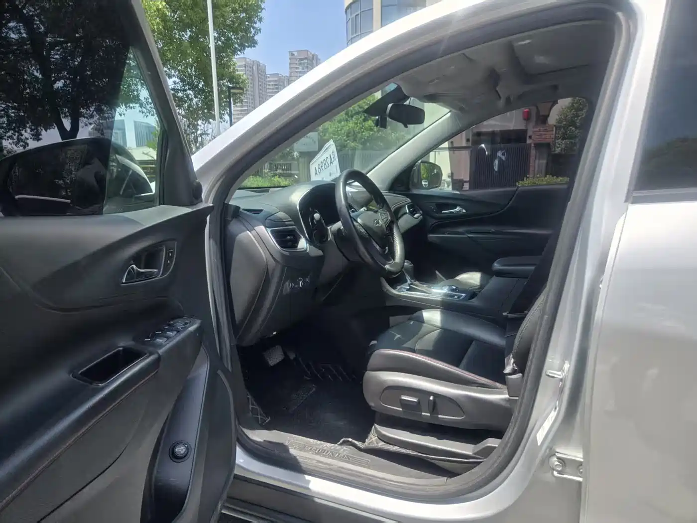 Chevrolet Equinox 2019 Redline 550T Automatic AWD Defender RS Edition (China V) фото 4