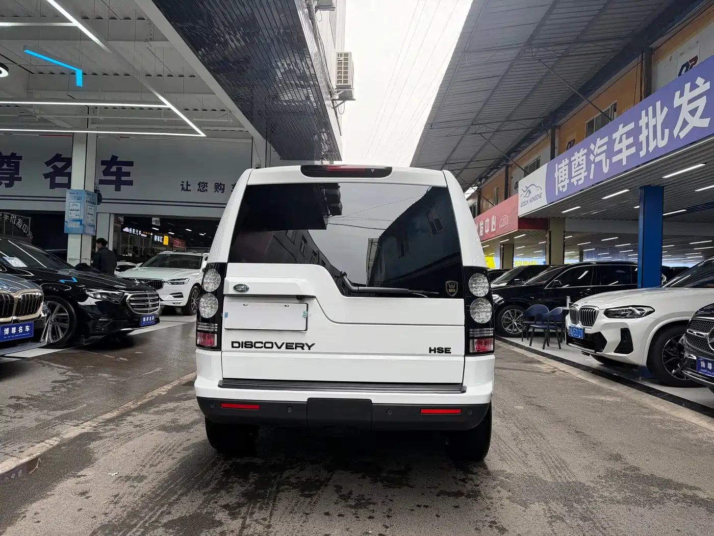 Land Rover Discovery 2015 3.0 SDV6 HSE Diesel фото 24