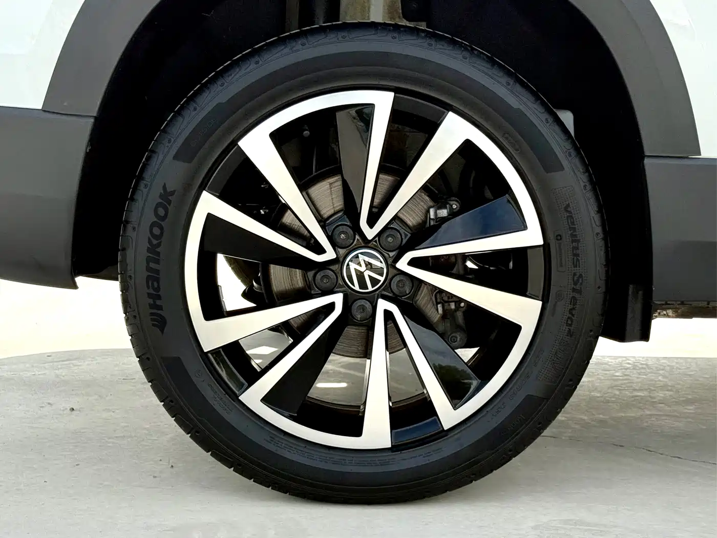 Volkswagen Tharu 2021 Model 280TSI 2WD Luxury Edition фото 26