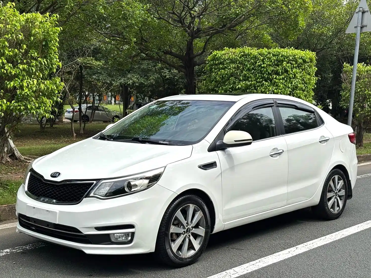 Фото 1 - Kia K2