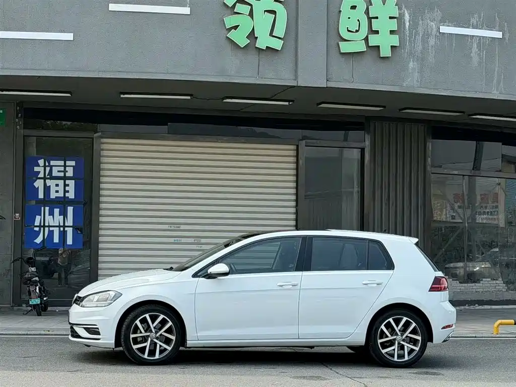 Volkswagen Golf 2019 280TSI DSG Luxury (China V) фото 3