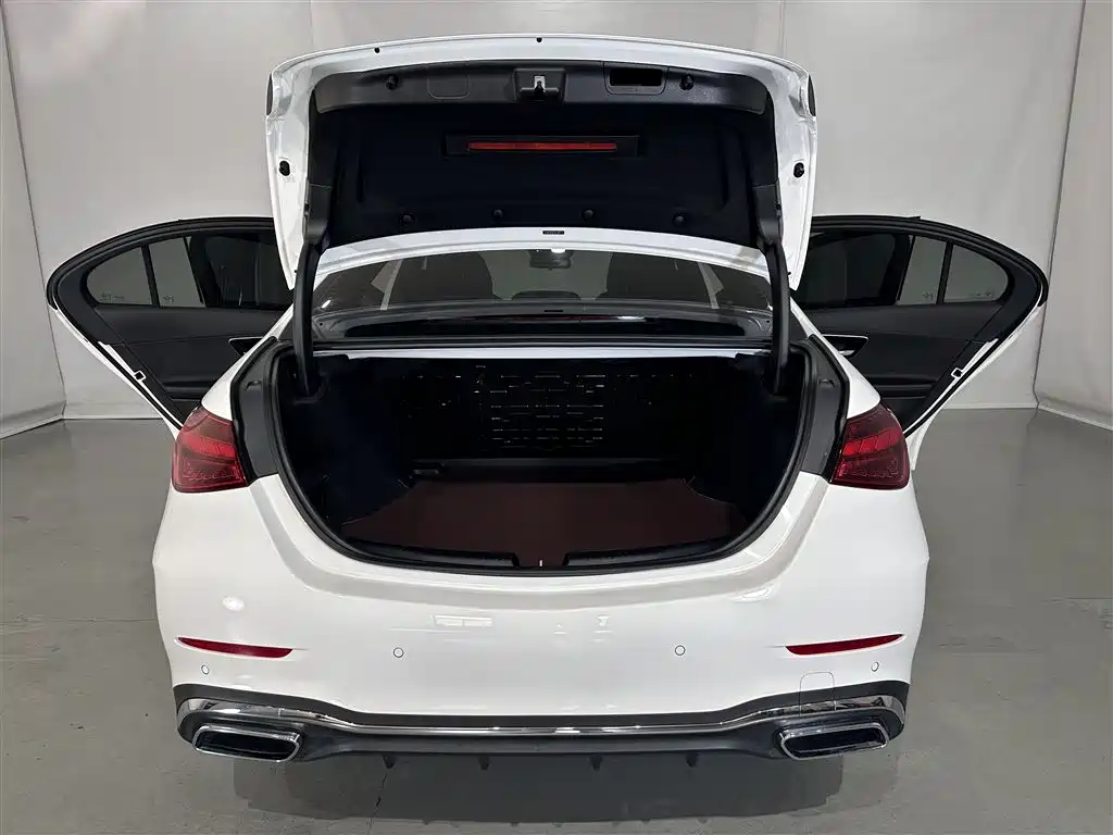 Mercedes-Benz C-Class 2025 C 260 L Sport Edition фото 16